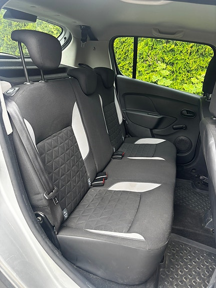 Dacia Sandero Stepway 4 of 5