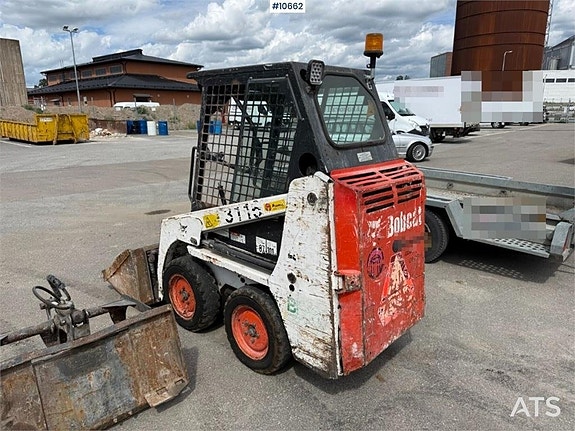 Kompaktlastare Bobcat 463 med redskap 8 of 24