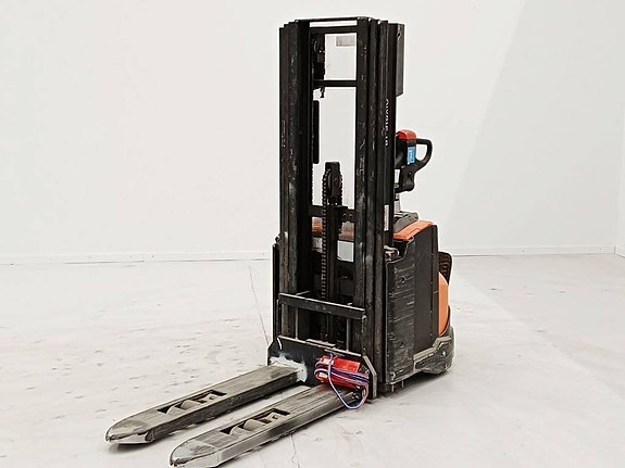 Toyota SWE120L