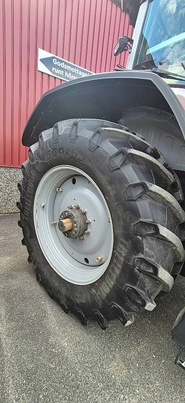 Massey Ferguson 8 S 5 of 17