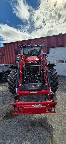 Massey Ferguson 8 S 11 of 17