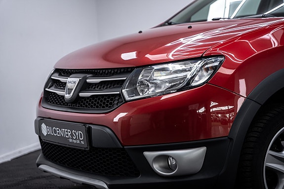 Dacia Sandero Stepway 2 of 5
