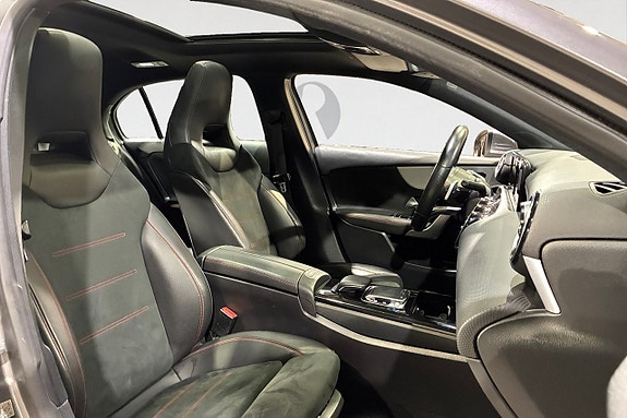 Mercedes-Benz A200 14 of 16