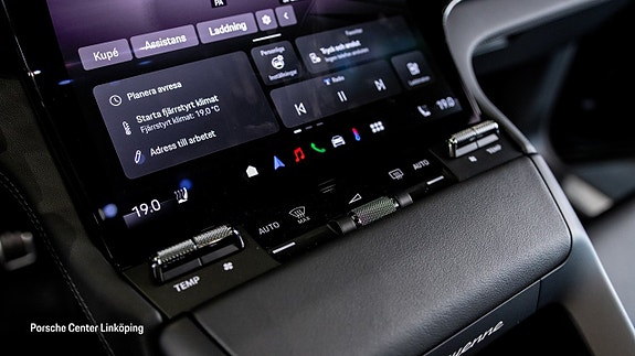 Porsche Cayenne 15 of 27