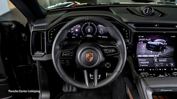 Porsche Cayenne 12 of 27