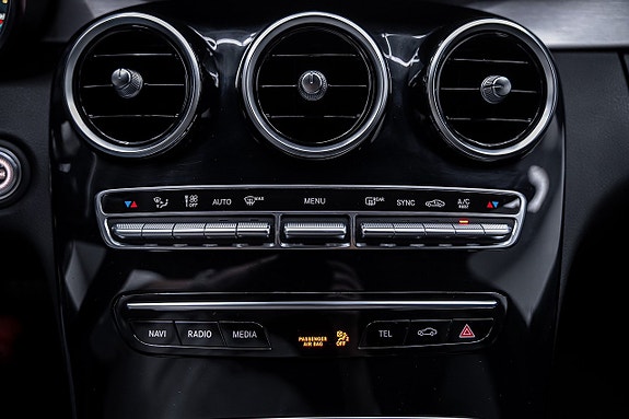 Mercedes-Benz C220 21 of 27