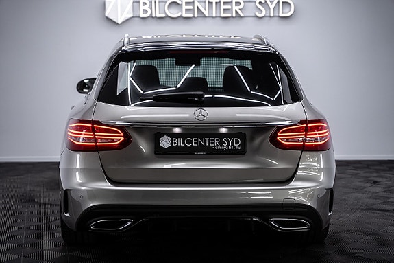 Mercedes-Benz C220 10 of 27