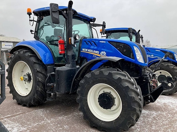 New Holland T7.230 AC 2 of 8