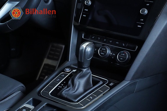 Volkswagen Passat Alltrack 15 of 26