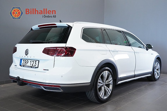 Volkswagen Passat Alltrack 7 of 26