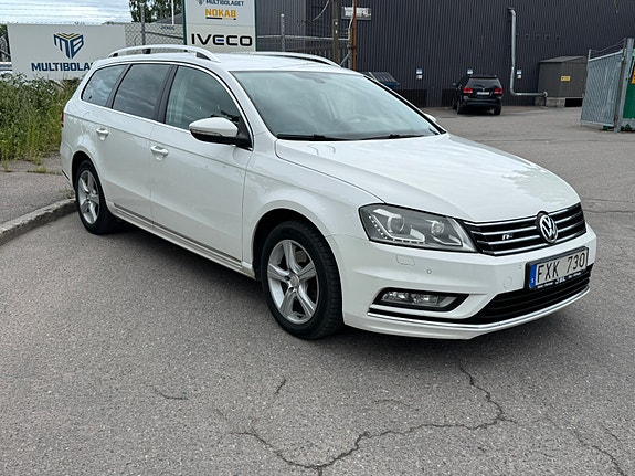 Volkswagen Passat 2 of 5