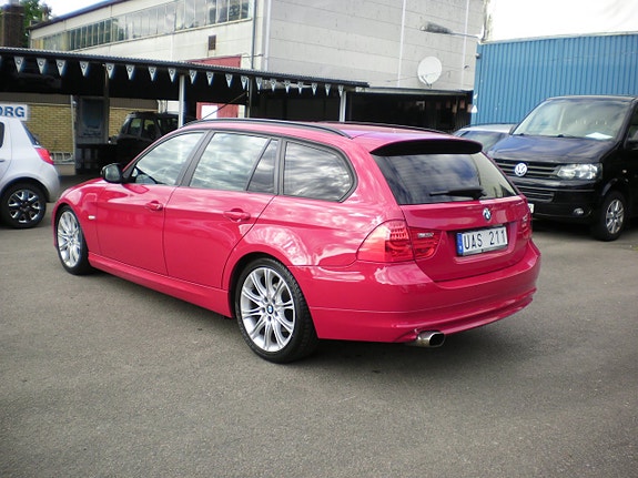 BMW 318d 8 of 11