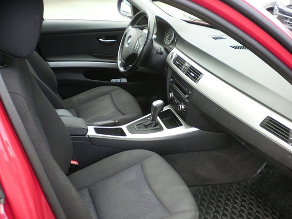 BMW 318d 6 of 11