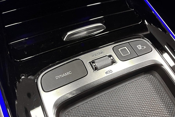 Mercedes-Benz GLB200 21 of 30