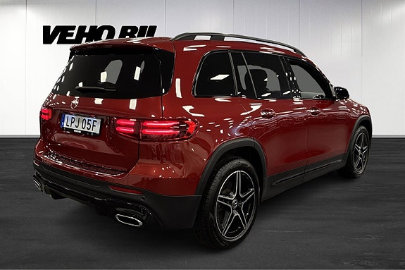 Mercedes-Benz GLB200 3 of 30