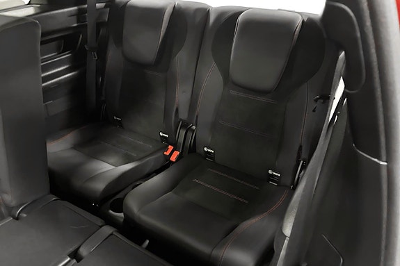 Mercedes-Benz GLB200 12 of 30