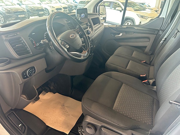 Ford Transit Custom 12 of 14