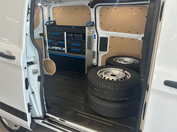 Ford Transit Custom 7 of 14