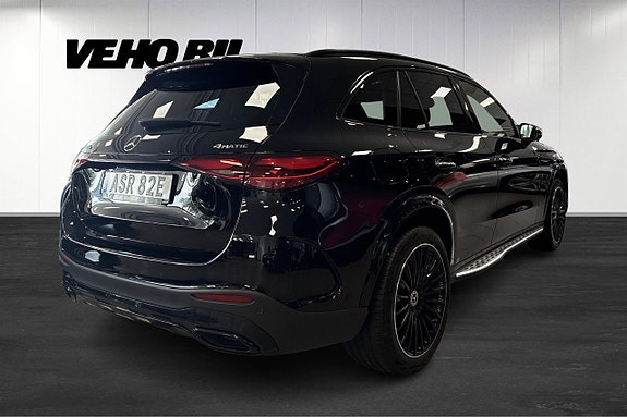 Mercedes-Benz GLC300 e 3 of 5