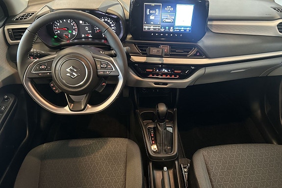 Suzuki Swift 17 of 30