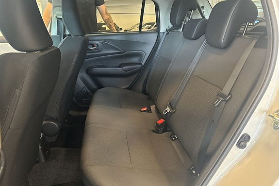 Suzuki Swift 19 of 30