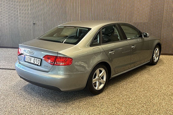Audi A4 4 of 9