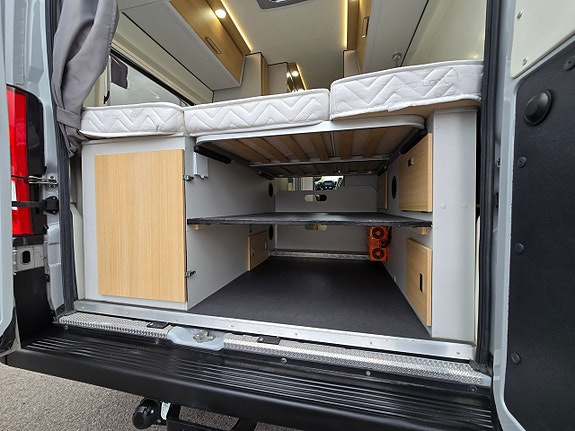 Karmann-Mobil Dexter 580 13 of 17