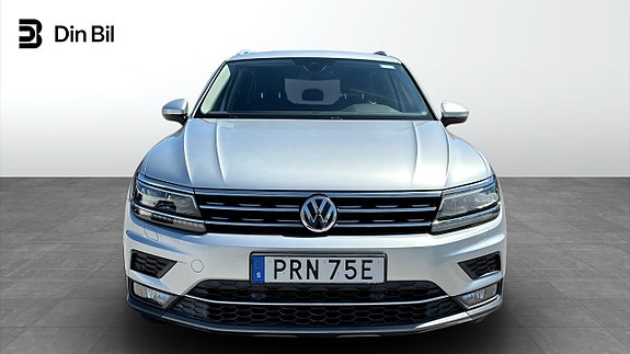 Volkswagen Tiguan 4 of 5