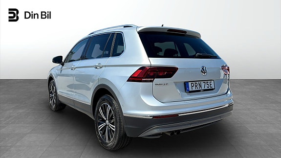 Volkswagen Tiguan 3 of 5