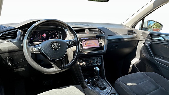 Volkswagen Tiguan 10 of 14