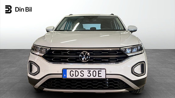 Volkswagen T-Roc 4 of 13