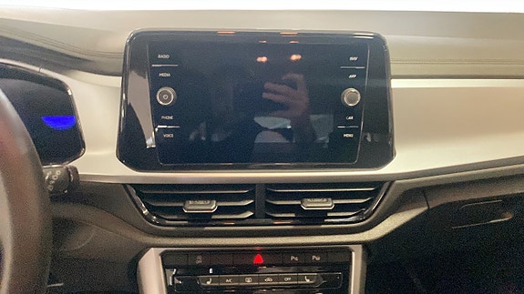 Volkswagen T-Roc 9 of 13