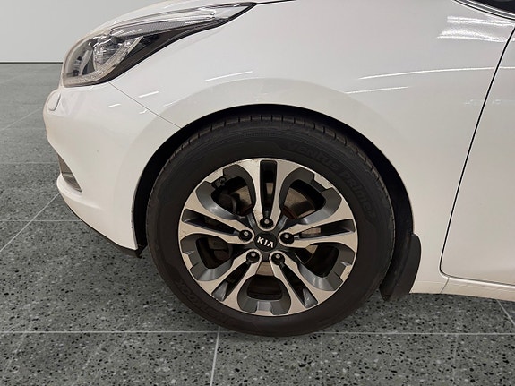 Kia Ceed 11 of 14