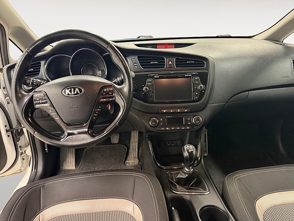 Kia Ceed 8 of 14