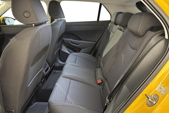 Volkswagen T-Roc 8 of 8
