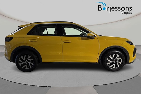 Volkswagen T-Roc 2 of 5
