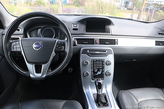Volvo V70 5 of 5