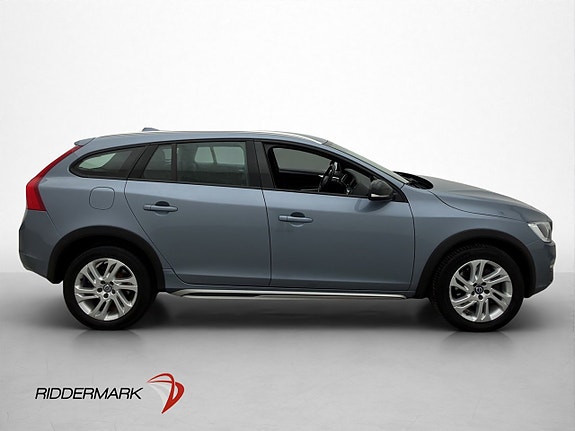 Volvo V60 Cross Country 9 of 30