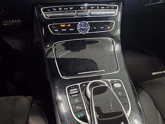 Mercedes-Benz E220 d 13 of 17