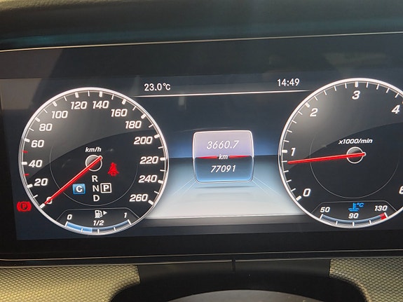 Mercedes-Benz E220 d 15 of 17