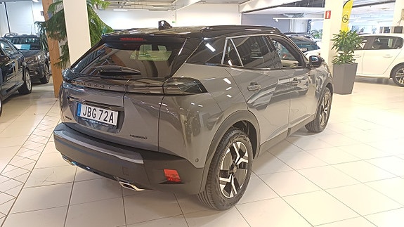 Peugeot 2008 3 of 5