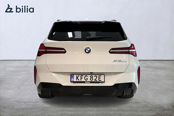 BMW X3 4 of 5