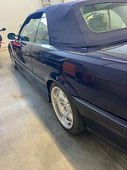 BMW M3 4 of 5