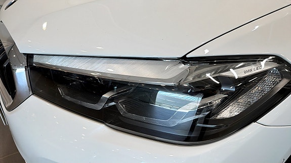BMW 520 11 of 13