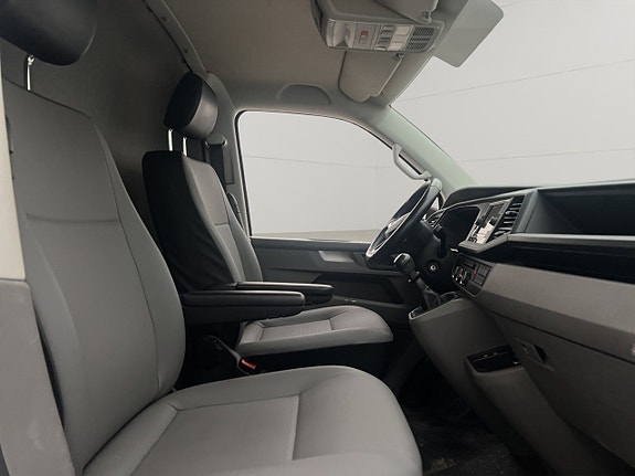 Volkswagen Transporter 23 of 29