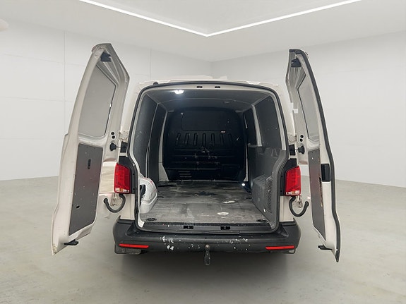 Volkswagen Transporter 12 of 29
