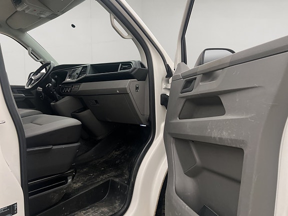 Volkswagen Transporter 24 of 29