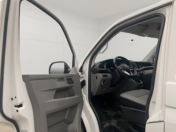 Volkswagen Transporter 14 of 29