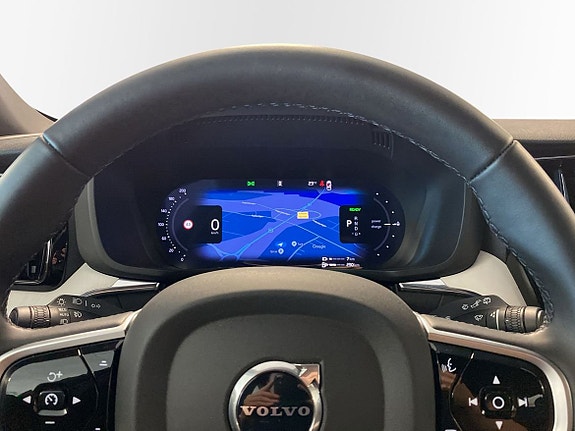 Volvo XC60 18 of 24