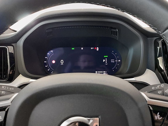Volvo XC60 12 of 18